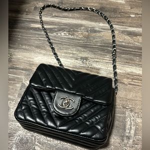 🚀 MASTER SALE CHANEL - Black Crossbody
